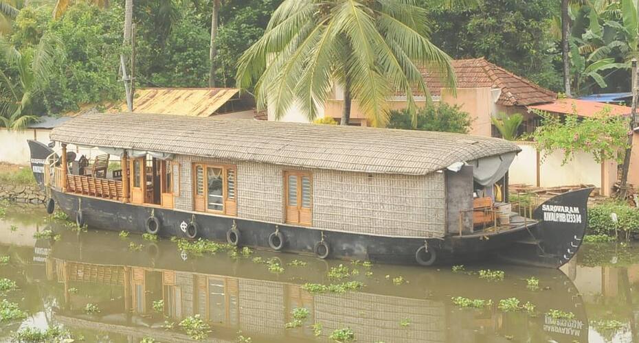 Lakeview Premium Houseboat, Kumarakom 5